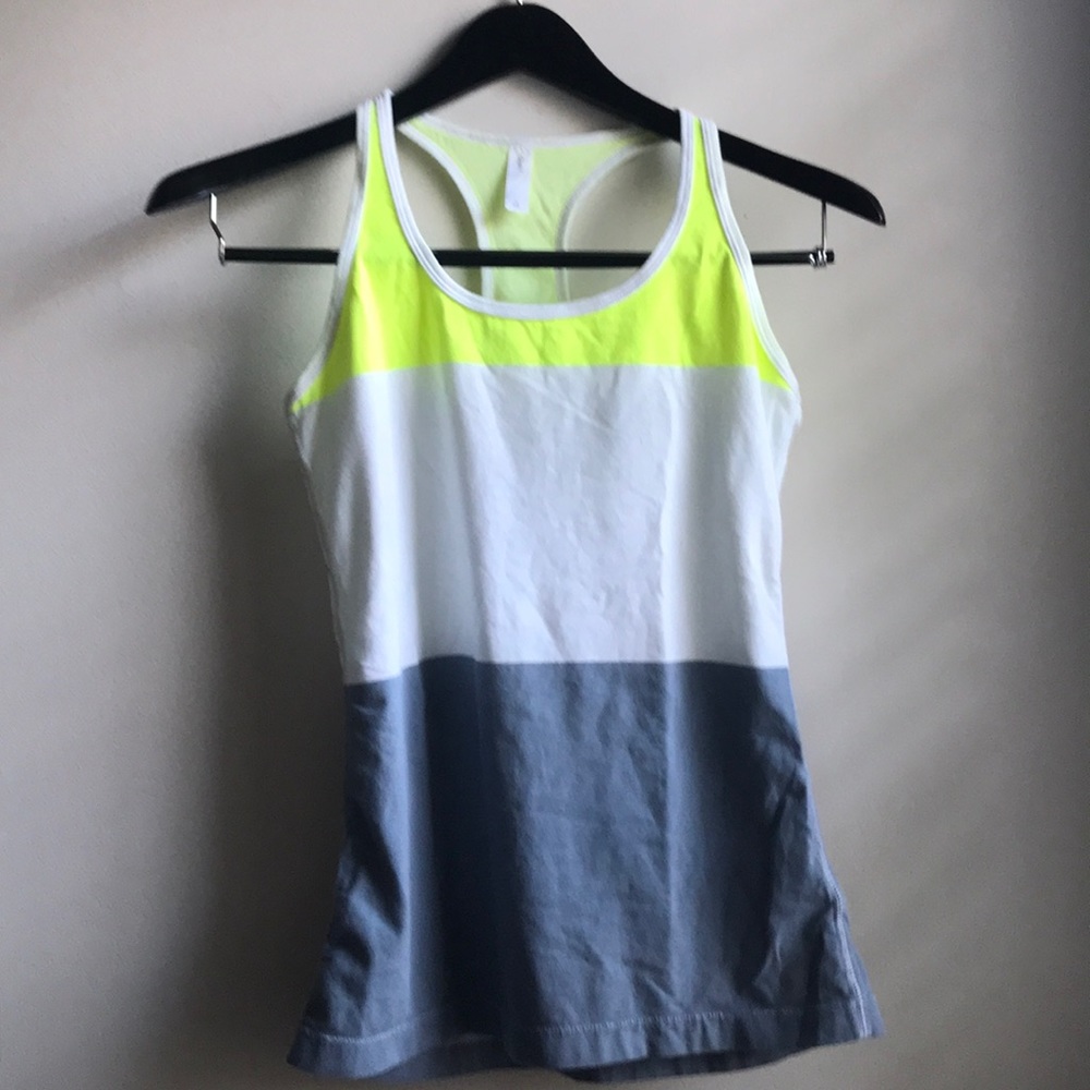 Gap fit racerback tank (size small)